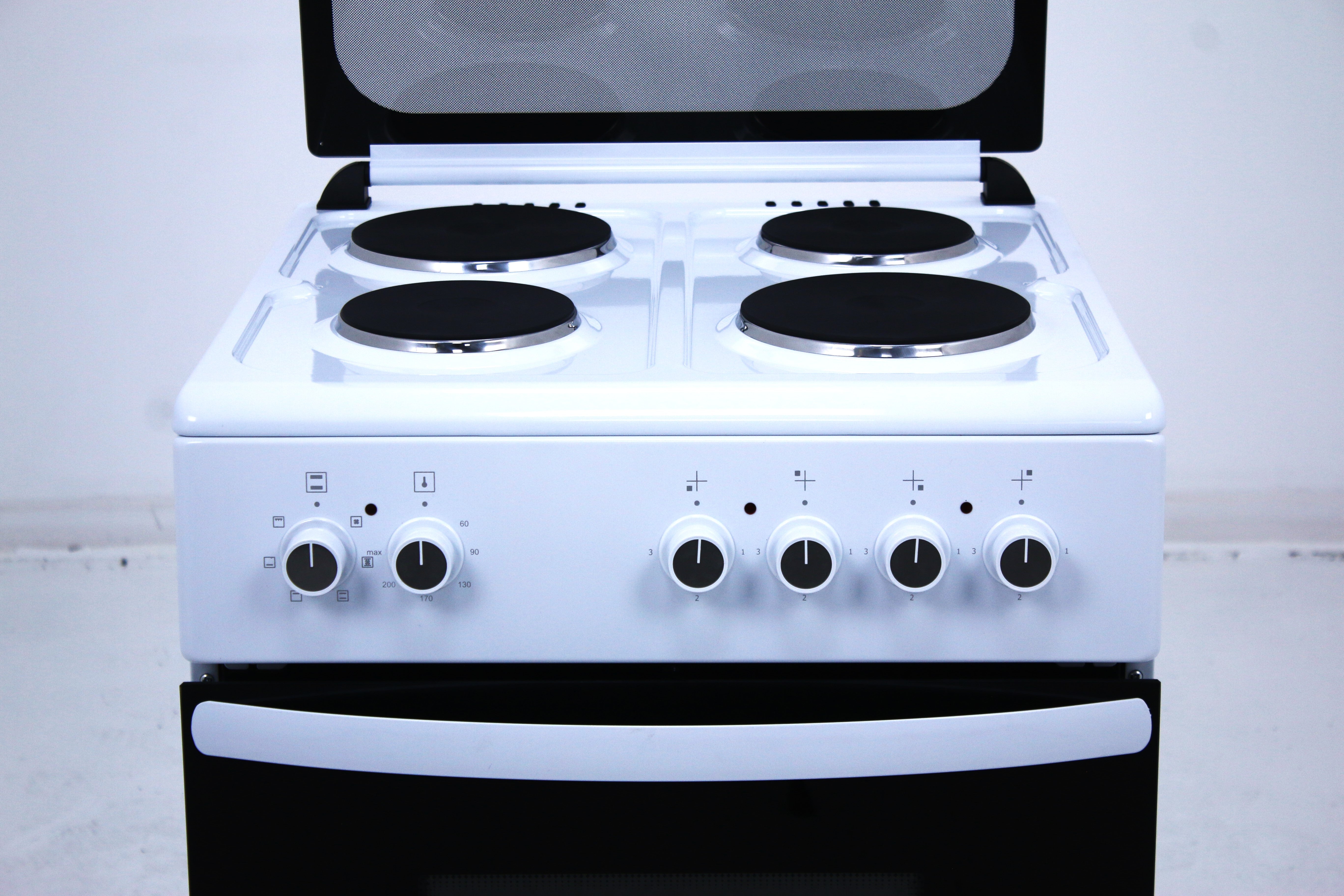 Fiesta – Freestanding Electric Cooker 60cm, 4 Hot Plates, White