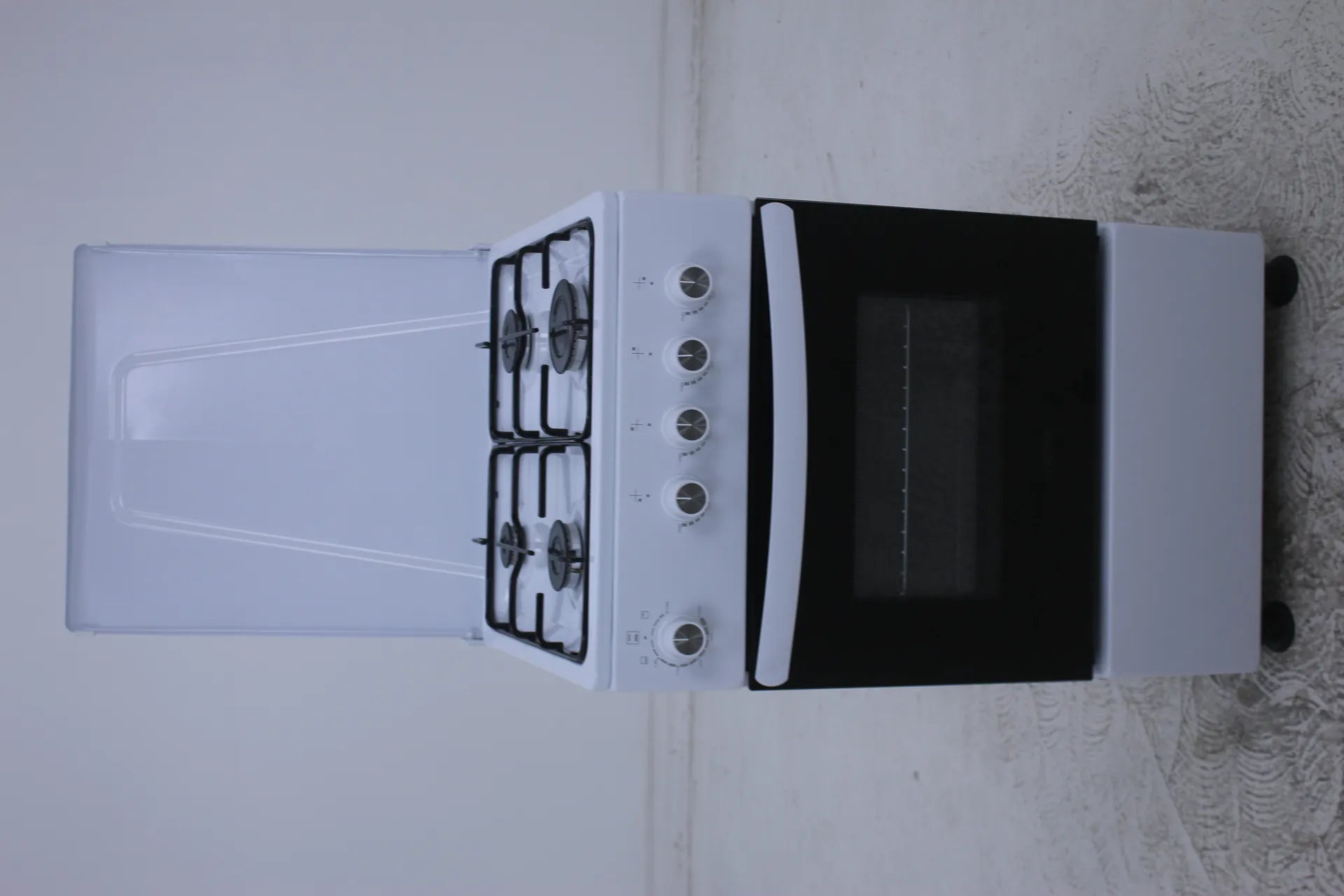 Fiesta - Freestanding Gas Oven 60cm with 4 Burners - White